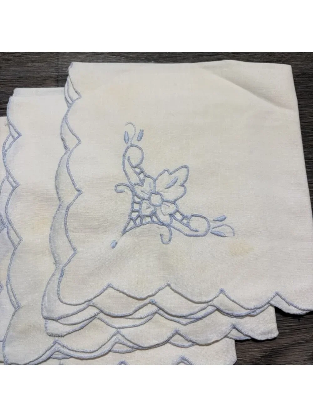 Set 6 Vintage White Linen Napkins Scalloped Blue Embroidered Floral Cottagecore